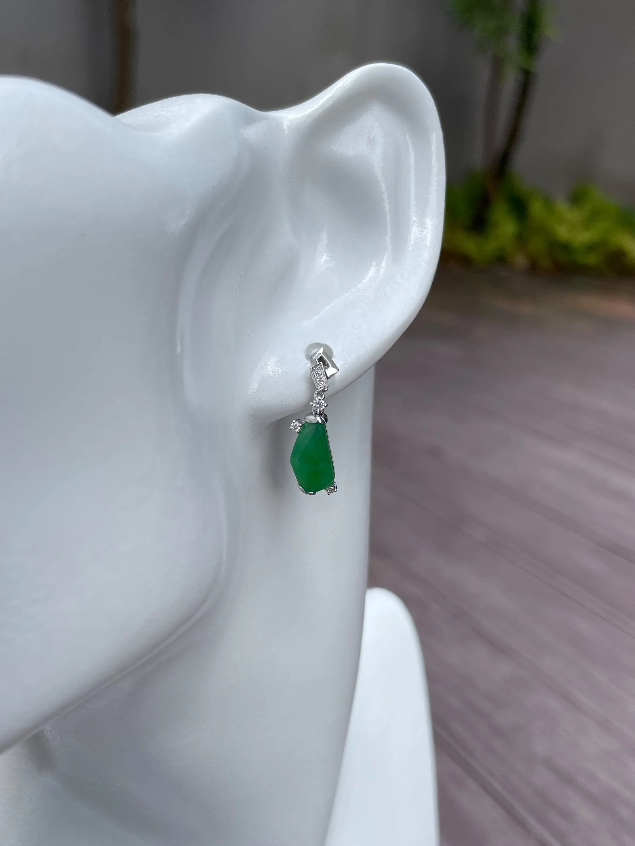 Green Jade Dangling Earrings (NJE062)