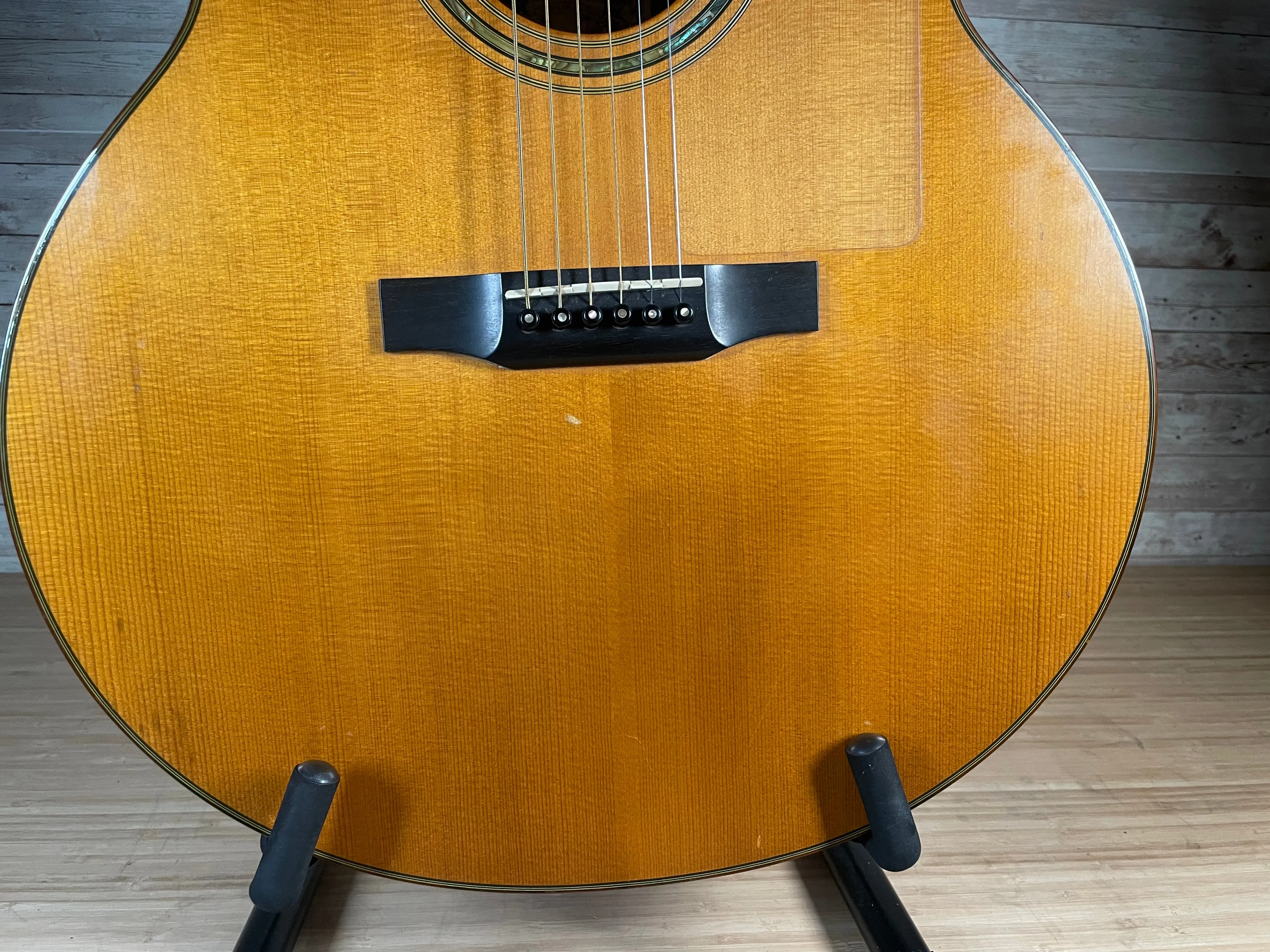 Larrivee J-19 Koa Jumbo Acoustic with Electronics Used