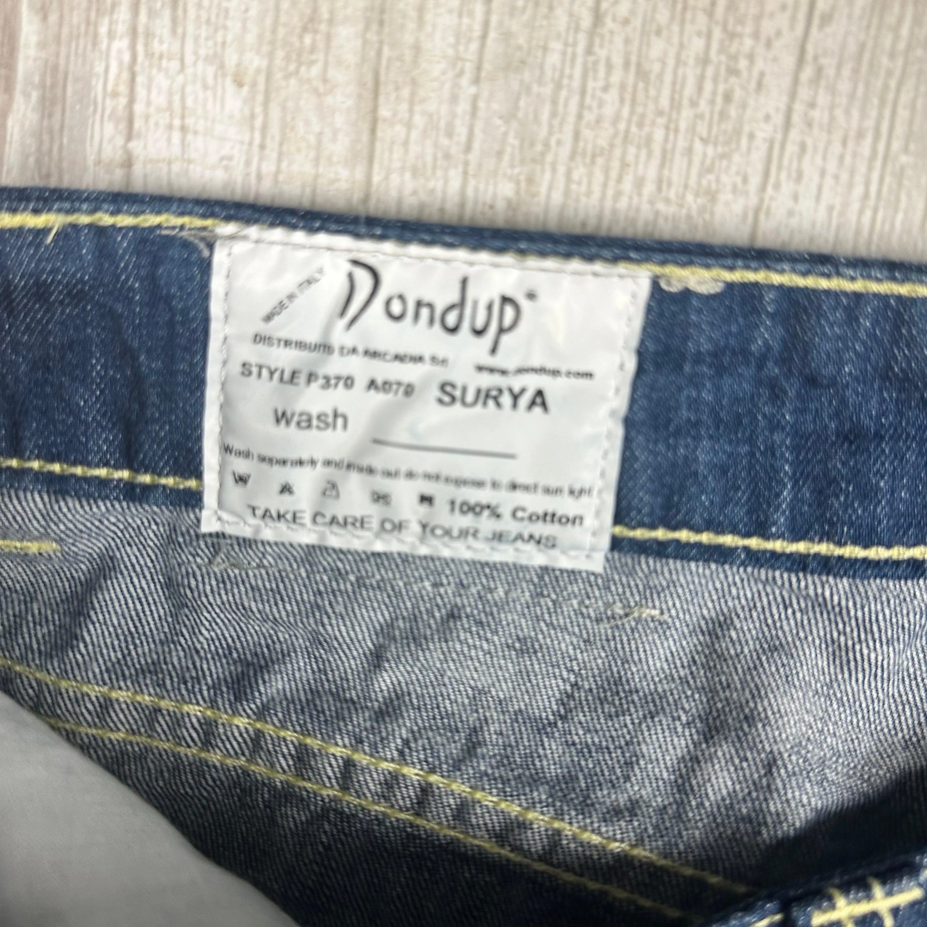 NWT - Dondup  Stunning Italian 'Surya' Jeans  -Size 28