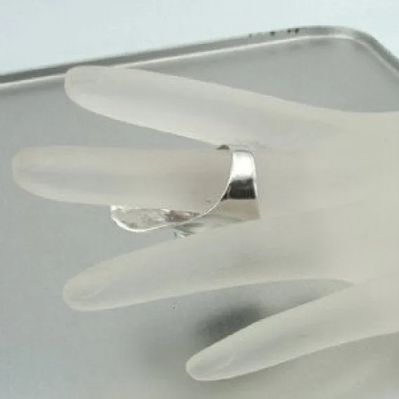 Sterling Silver,with Onyx Stone Ring (h 105B)