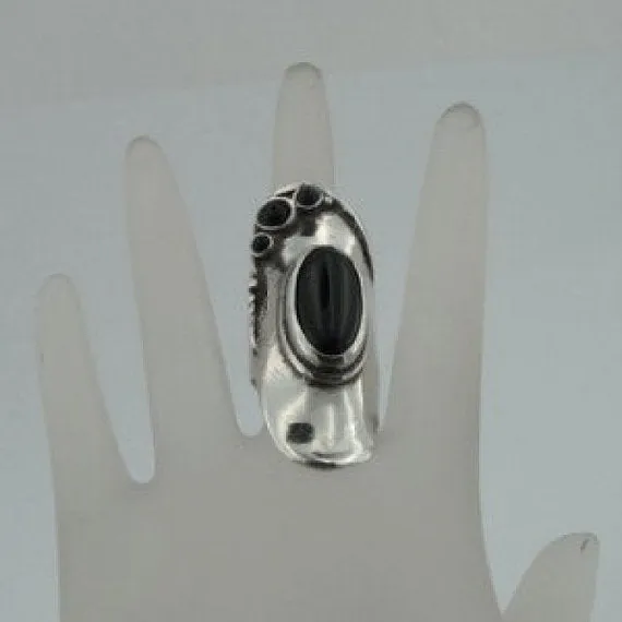 Sterling Silver,with Onyx Stone Ring (h 105B)