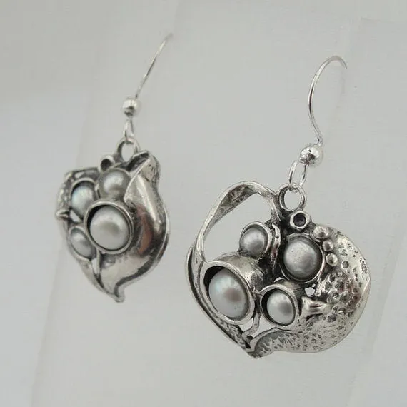Stunning Handmade Sculpted Sterling Silver and Pearl Earrings (2118p)