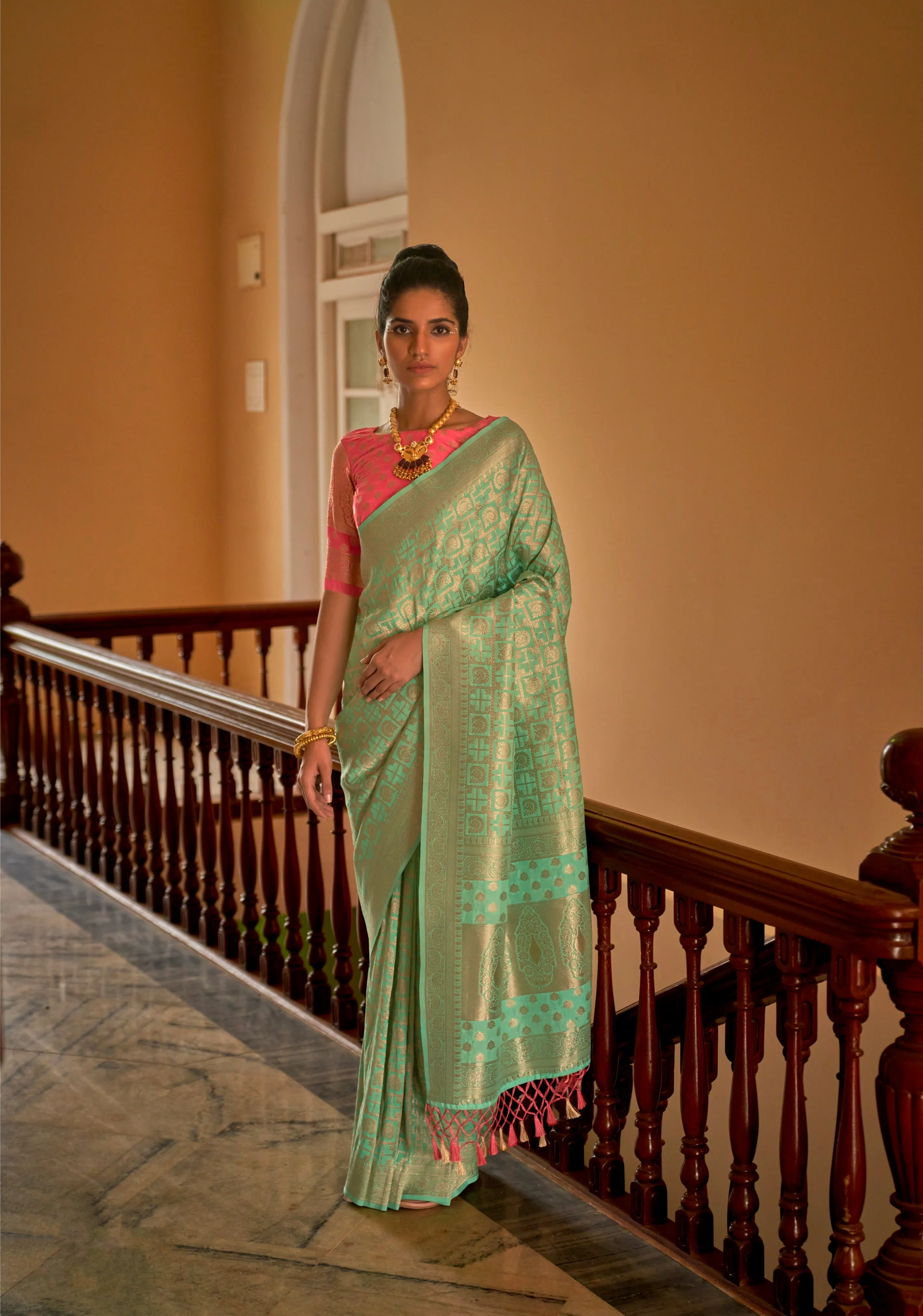 Stunning Traditional Saree with Weaving & Tassels - Perfect for Sangeet